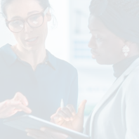 From Mass Production Chains to Creative Freedom: How UV Printers Rewrite Signage Manufacturing Rules